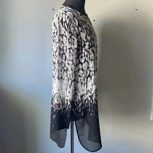 Calvin Klein Extra Long Blouse /  Shirt - Picture 2 of 8